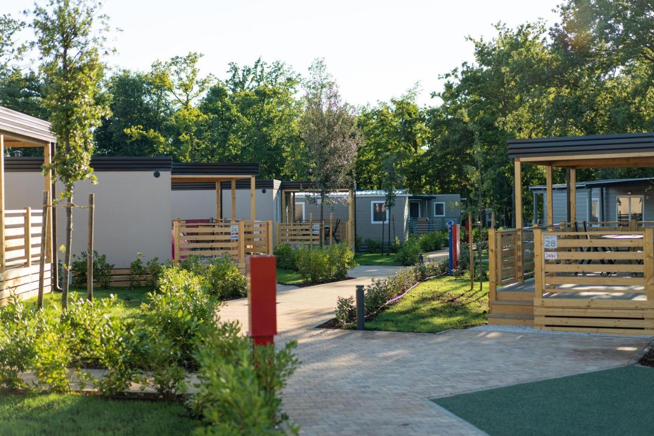 Eurocamp Mobile Homes At Campsite Park Dovolenkový park *
